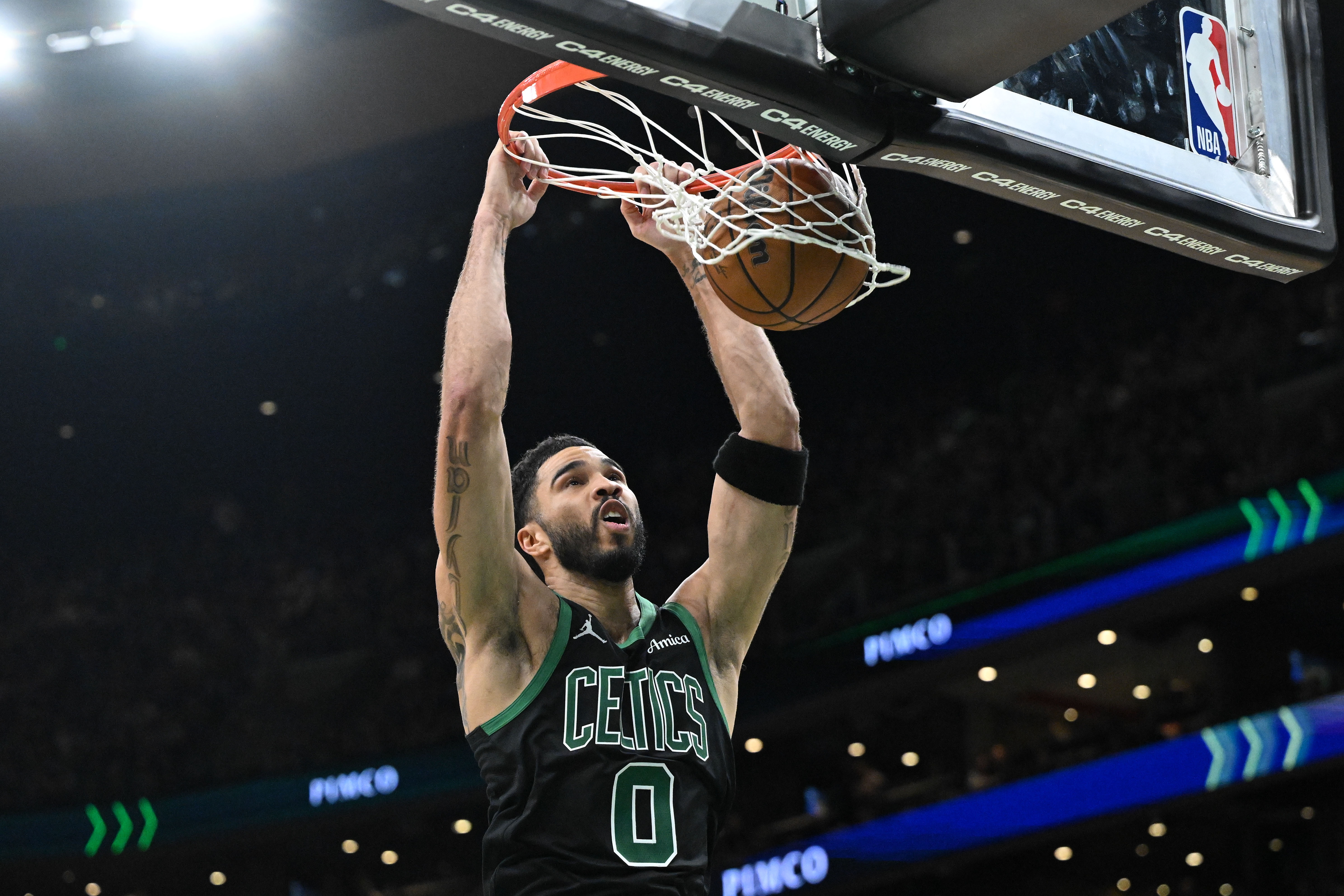 u8国际-领袖回归！塔图姆复出至今出战15场 凯尔特人13胜2负！